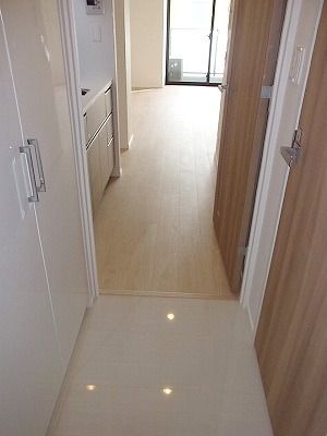 その他設備　★玄関からの通路★