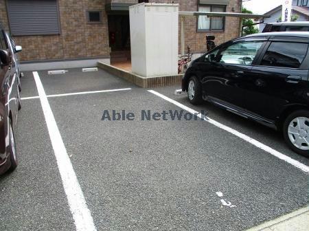 駐車場　駐車場
