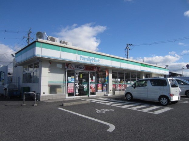 コンビニ　ファミリーマート 岸和田土生東店（コンビニ）まで380m