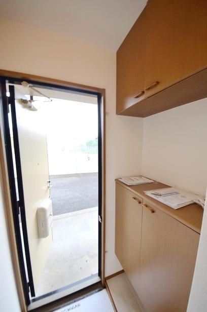 玄関　★お部屋探しは株式会社タウンハウジング東京まで★