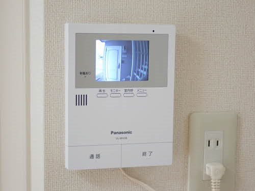 セキュリティ　来客確認ができるモニター付きインターホン♪