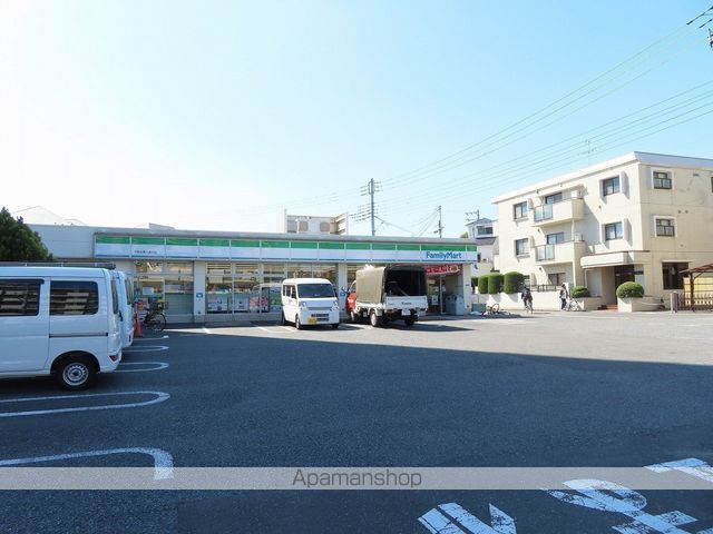コンビニ　ファミリーマート平和台環八通り店（コンビニ）まで1375m