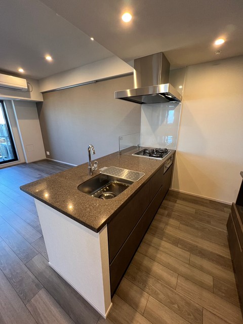 キッチン　別フロア、同タイプのお部屋です