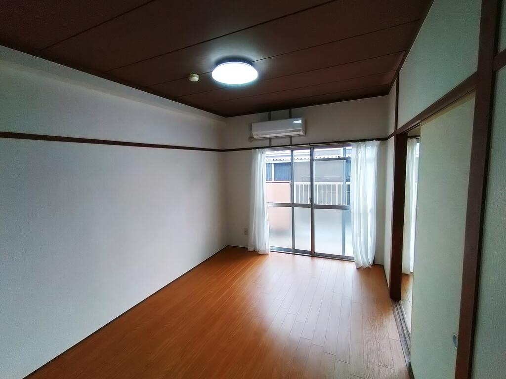 居室・リビング　LＤＫ１３帖