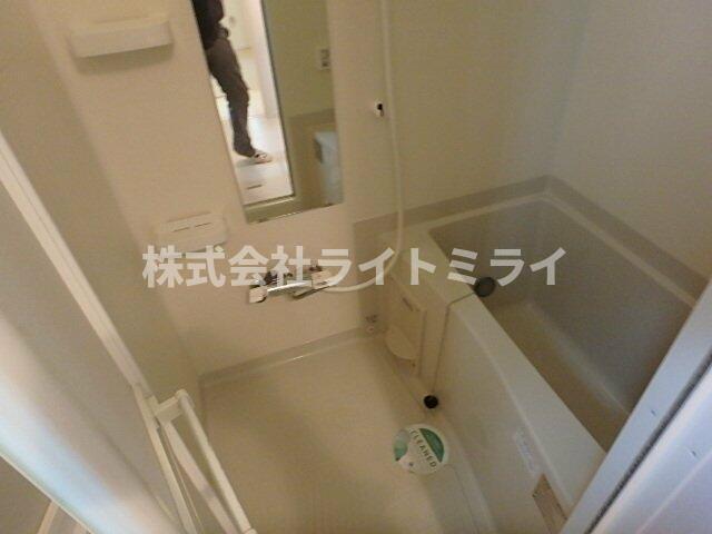 バス・シャワールーム　?