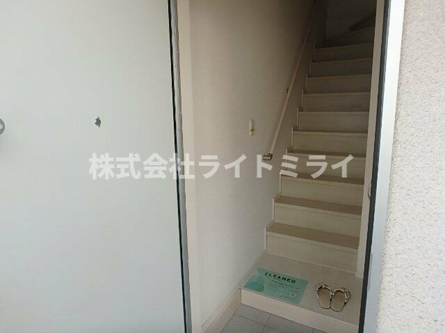 玄関　?