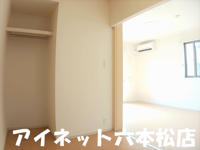 収納　収納もたっぷりでいいですね。