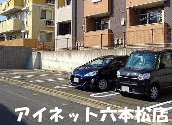 その他共有部分　駐車場も空きがございます。