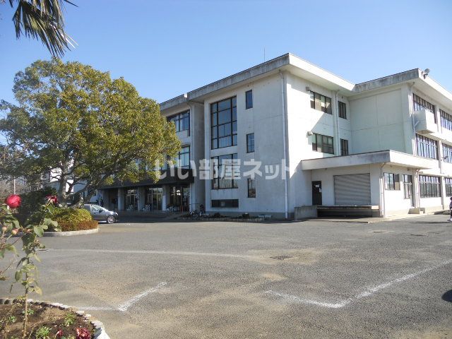 中学校　古河市立古河第三中学校（中学校）まで1838m