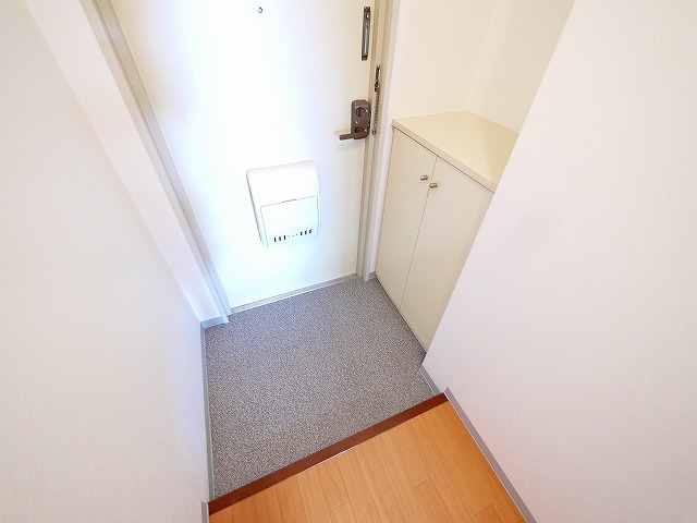 玄関　明るい玄関です