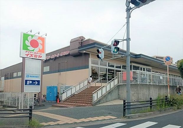 スーパー　デイリーカナートイズミヤ上新田店（スーパー）まで380m