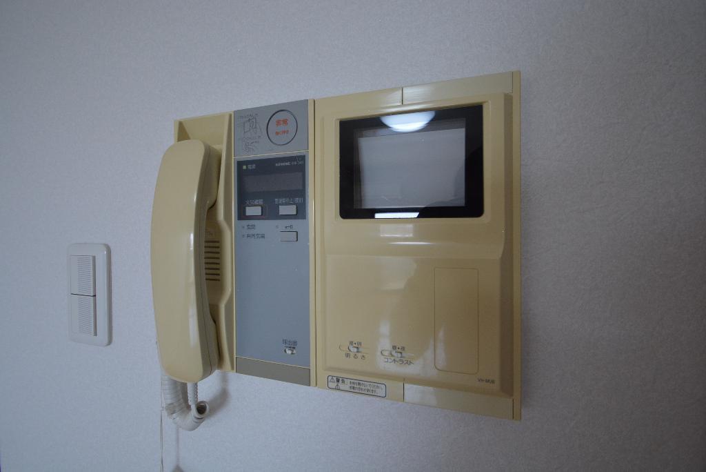 セキュリティ　カメラ付インターホン