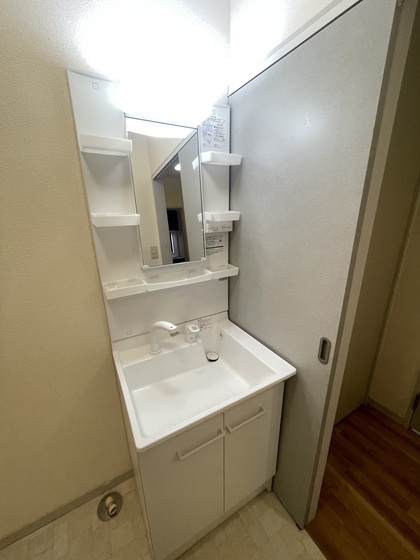 洗面設備　※別部屋の写真です