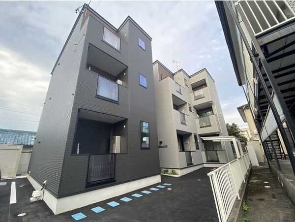 名鉄犬山線 徳重・名古屋芸大駅 徒歩5分 築4年