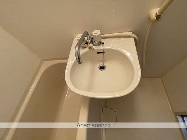 阪急千里線 下新庄駅 徒歩2分 7階建 築37年の内装写真