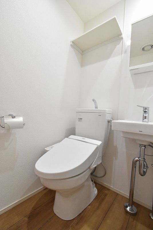 トイレ　落ち着いたトイレです