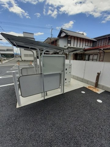 ＪＲ信越本線 安中駅 バス乗車時間：16分 最寄りバス停で下車 徒歩1分 2階建 築4年の外観写真