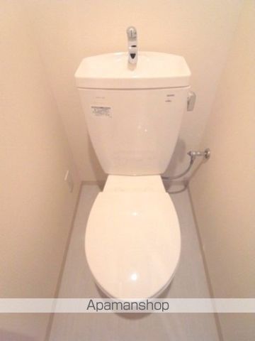 地下鉄谷町線 谷町四丁目駅 徒歩5分 14階建 築15年のトイレ写真