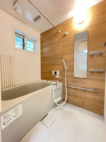 バス・シャワールーム　お風呂で日々の疲れを落としましょう