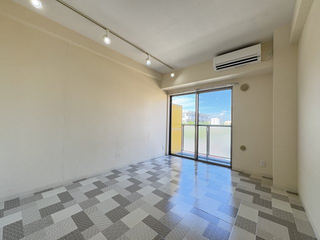 居室・リビング　※別部屋のイメージ写真です。