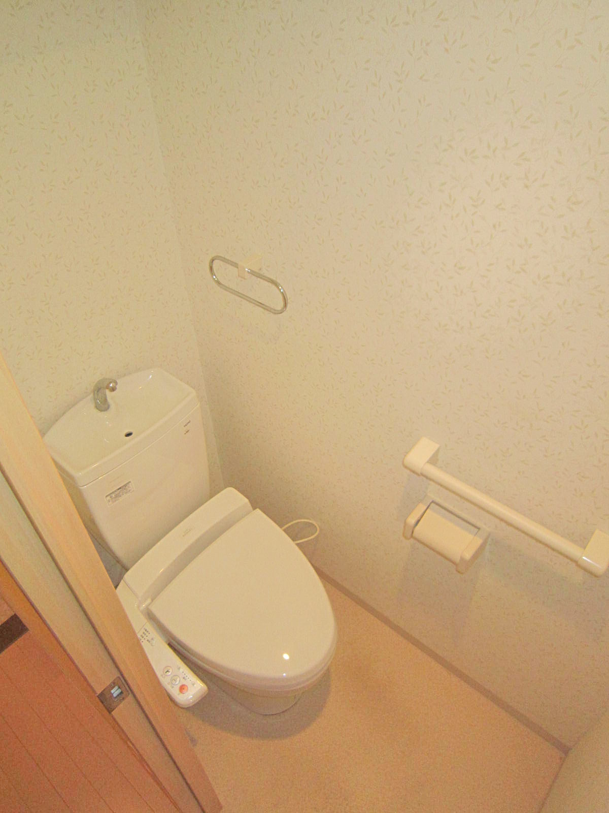 地下鉄御堂筋線 なかもず駅 徒歩6分 8階建 築18年のトイレ写真