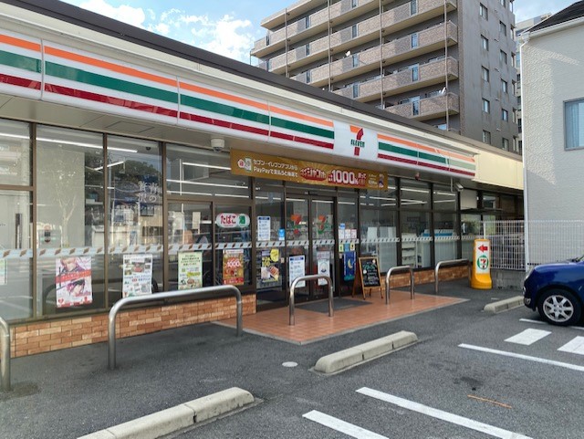 コンビニ　セブンイレブン新町3丁目店（コンビニ）まで0m