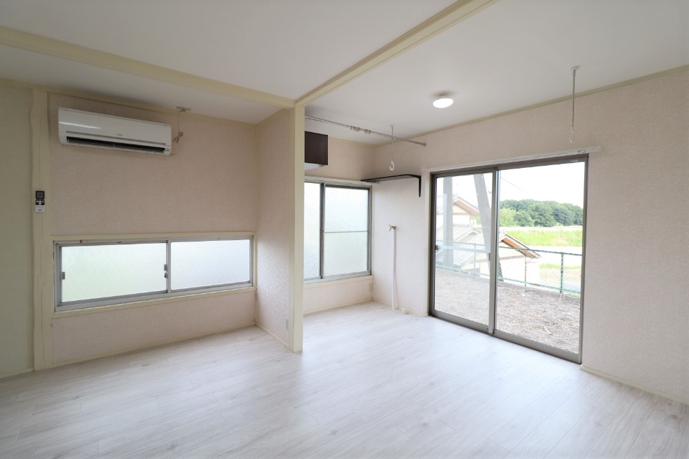 居室・リビング　LDK 明るく開放的です♪