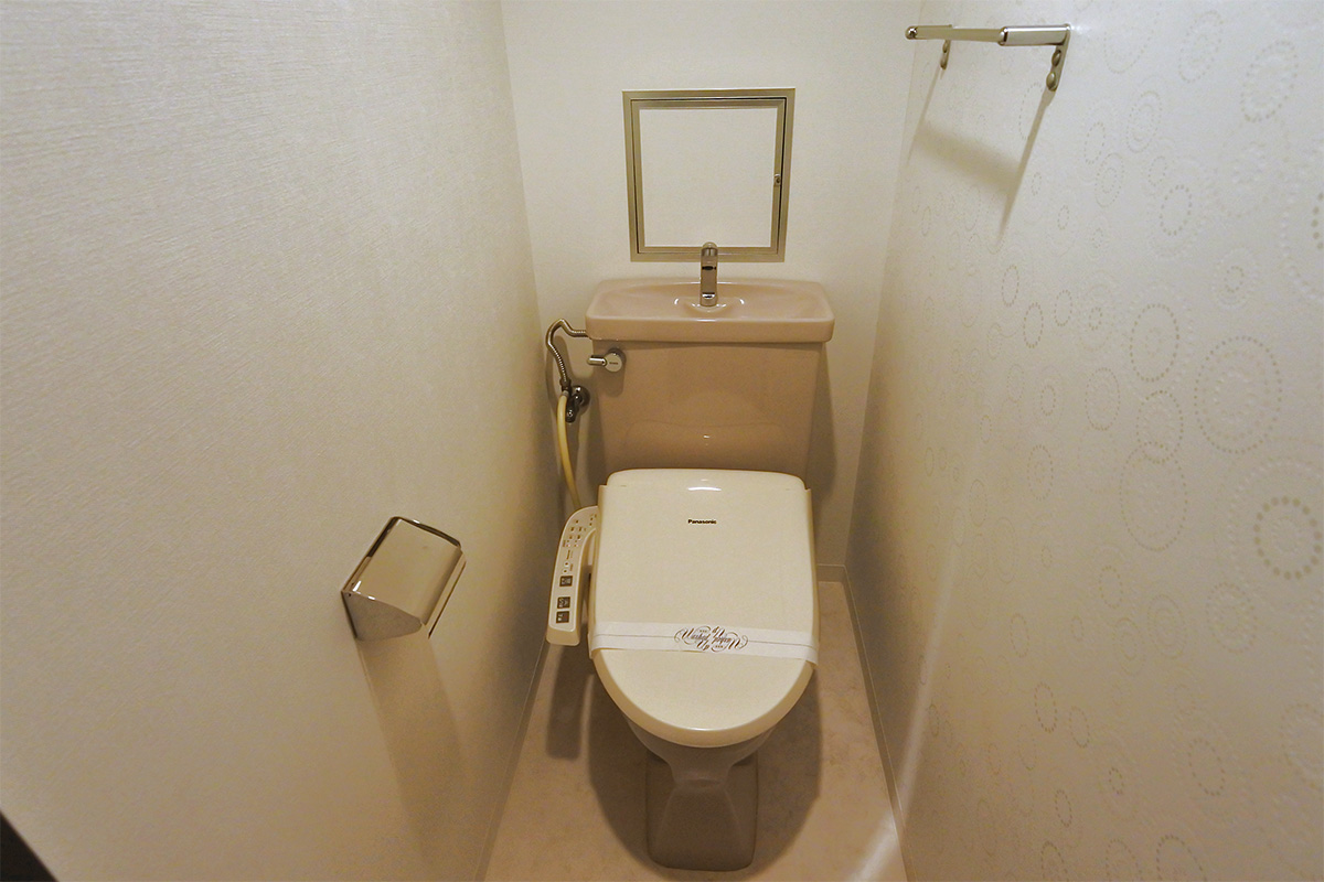 ロイヤルコート駅西のトイレ写真