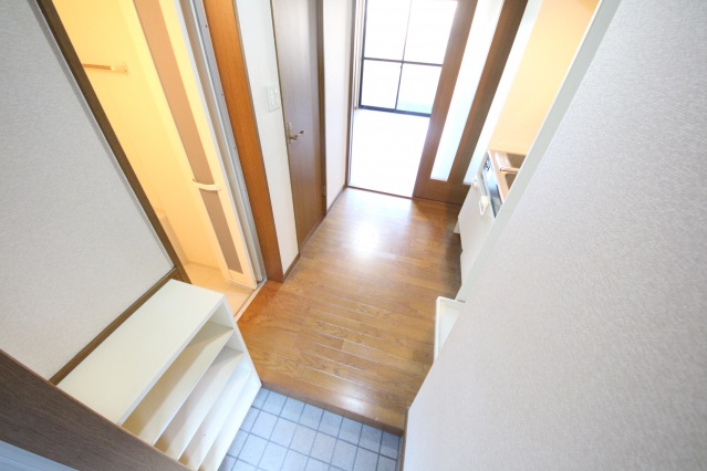 玄関　同系タイプ写真