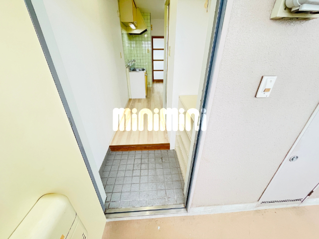 玄関　玄関です。