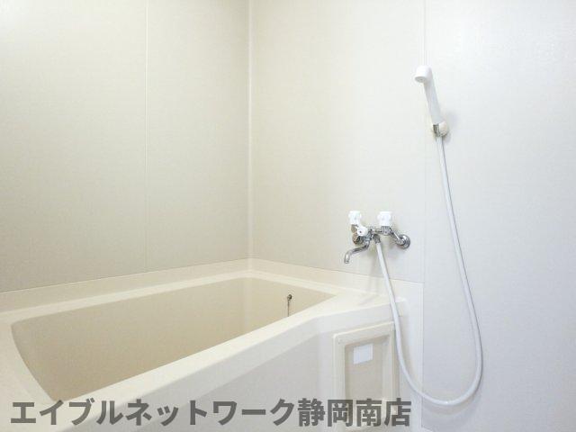 バス・シャワールーム　日々の暮らしに欠かせないお風呂です