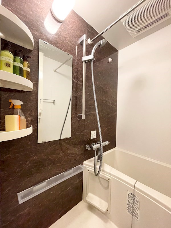 バス・シャワールーム　室内参考写真