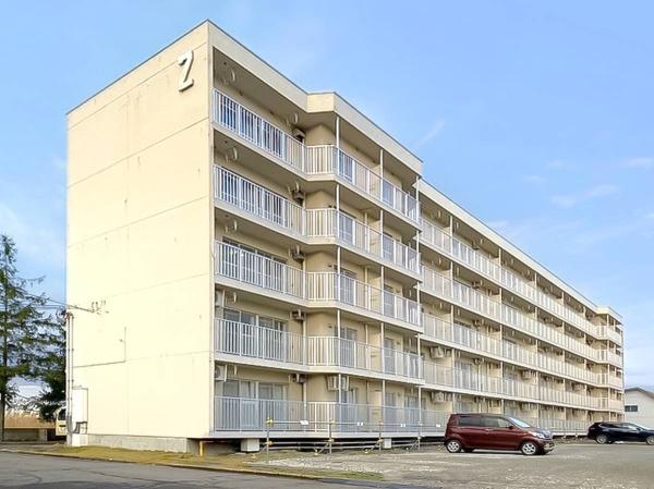 ビレッジハウス五所川原１号棟の建物外観