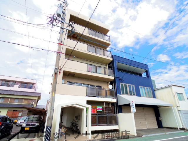 静岡市葵区五番町のマンションの建物外観