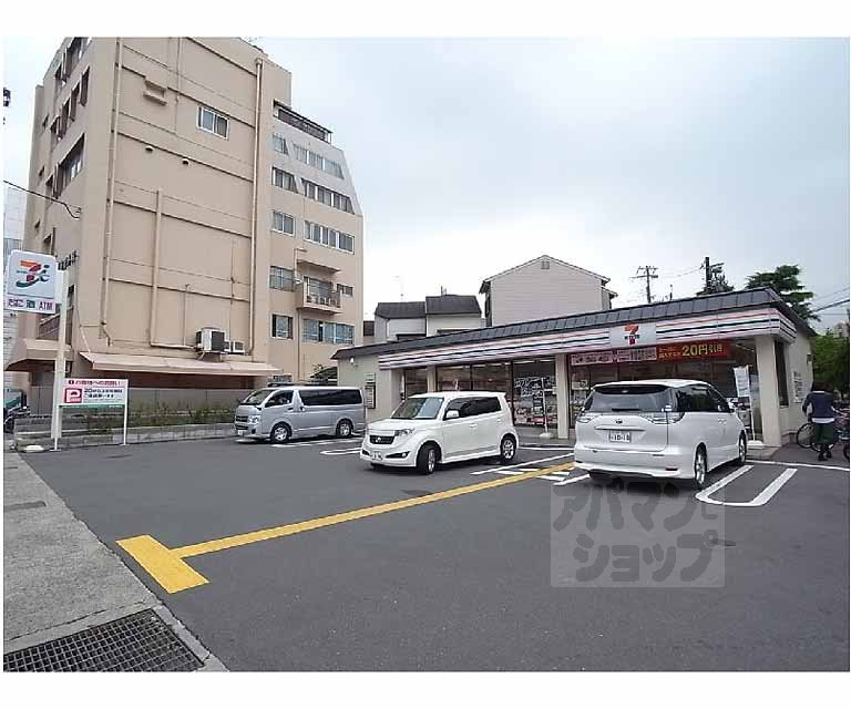 コンビニ　セブンイレブン一乗寺北大丸町店（コンビニ）まで284m