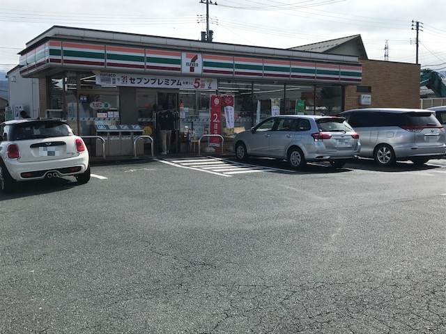 コンビニ　セブンイレブン山形馬見ケ崎1丁目店（コンビニ）まで440m