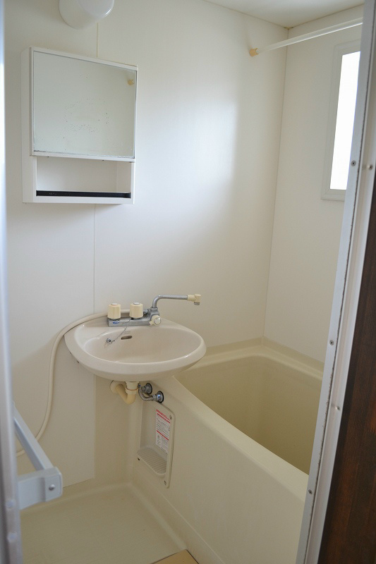 バス・シャワールーム　別室参考画像です