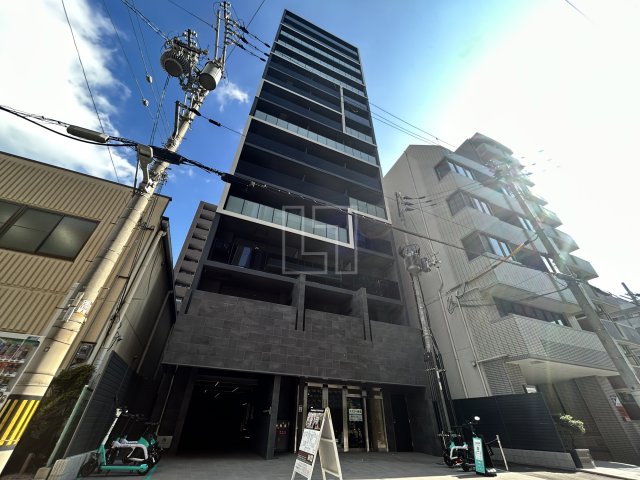 【大阪市中央区北久宝寺町のマンションの建物外観】