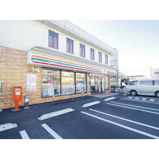 コンビニ　セブンイレブン伊那インター店（コンビニ）まで547m