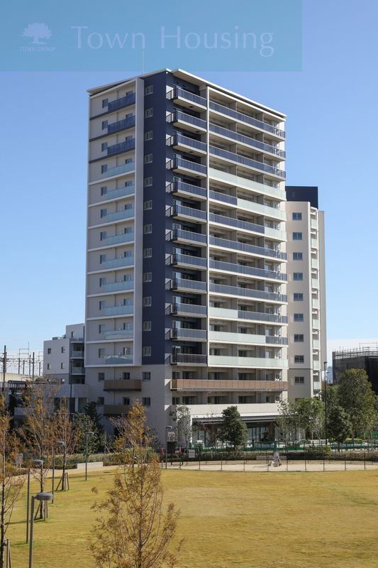 【船橋市若松のマンションの建物外観】