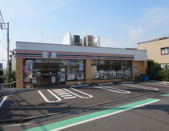 コンビニ　セブンイレブン葉山一色店（コンビニ）まで1748m