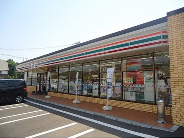 コンビニ　セブンイレブン倉敷市立短大前店（コンビニ）まで210m