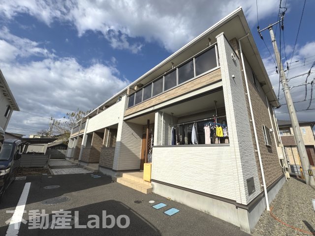 【徳島市北島田町のアパートの建物外観】