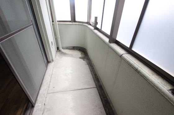 バルコニー　※別のお部屋の写真です