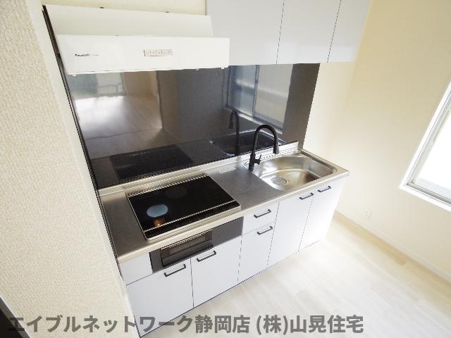 キッチン　きれいなキッチンです
