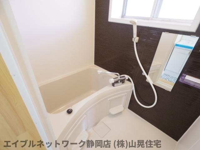バス・シャワールーム　お風呂です