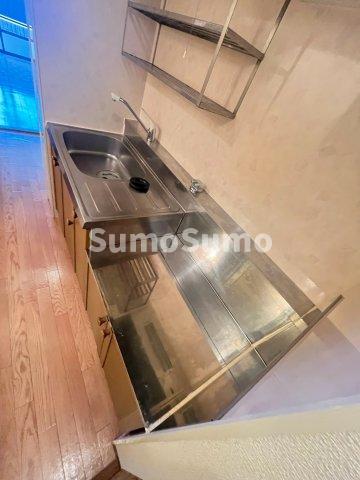 キッチン　コンパクトなキッチンで掃除もラクラク