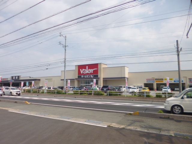 ホームセンター　ホームセンター　バロー（ホームセンター）まで1200m