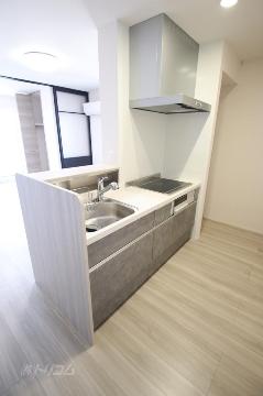 キッチン　IHコンロ3口＆グリル付