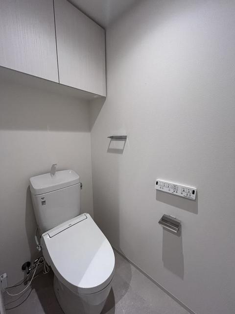 トイレ　※写真は同タイプ住戸です。